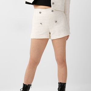 Only retro ivory white Crest buttons tweed high waist short NWT